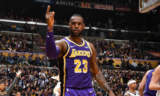 而攻击线上 而攻击线上